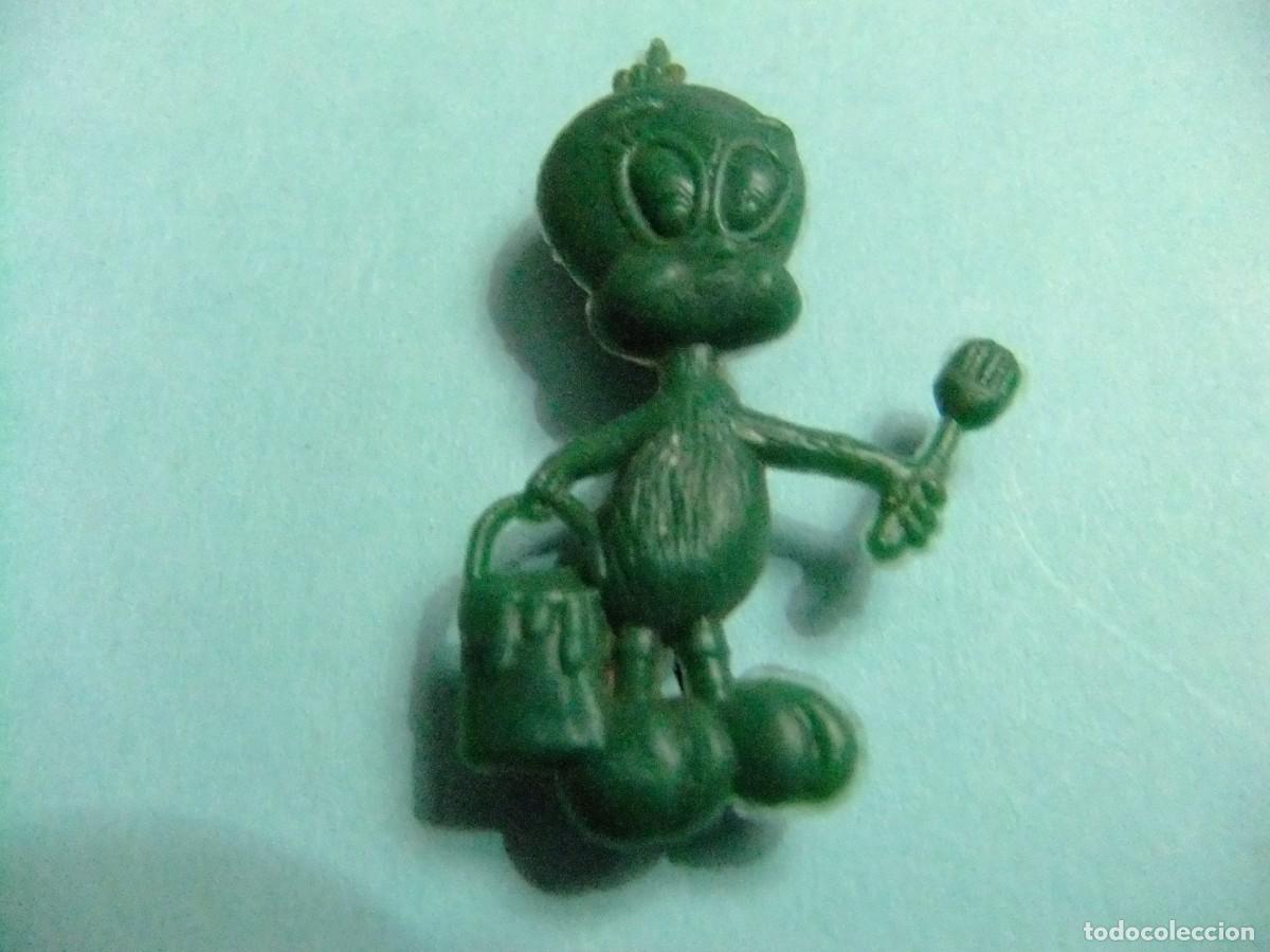 Pin's de collection: PIN PLASTICO PERSONAJE PIOL&Iacute;N peque&ntilde;o canario,amigo del gato Silvestre