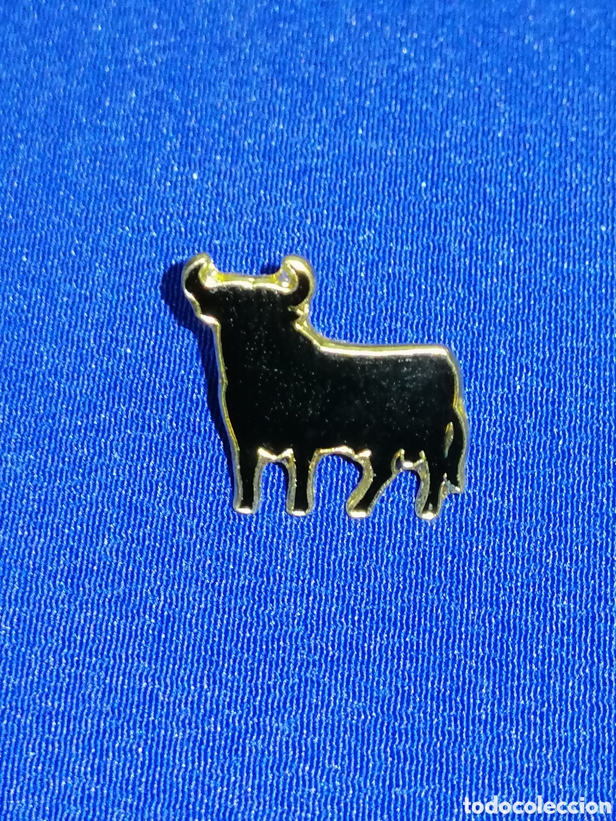 Pins de colecci&oacute;n: TORO OSBORNE (ESPA&Ntilde;A) PIN. - Foto 1
