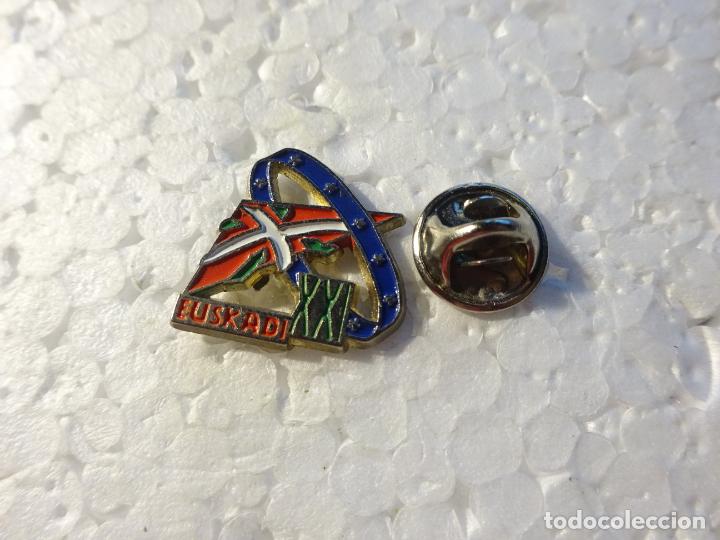 Pins de colecci&oacute;n: PIN DE TURISMO. EUSKADI PAIS VASCO XXI
