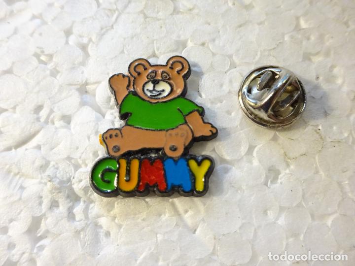 Pins e Spille di collezione: PIN INFANTIL. MASCOTA DULCES CHUCHER&Iacute;AS OSITO GUMMY