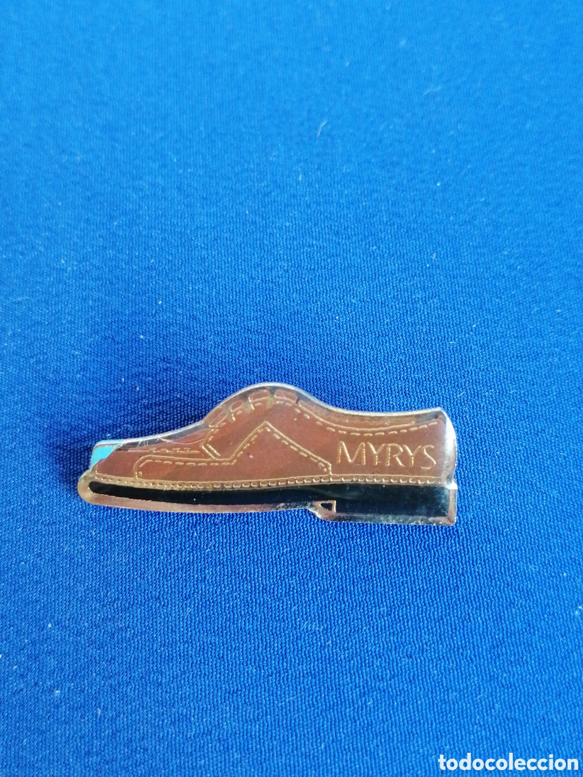 Pin's de collection: MYRIS ZAPATOS PIN