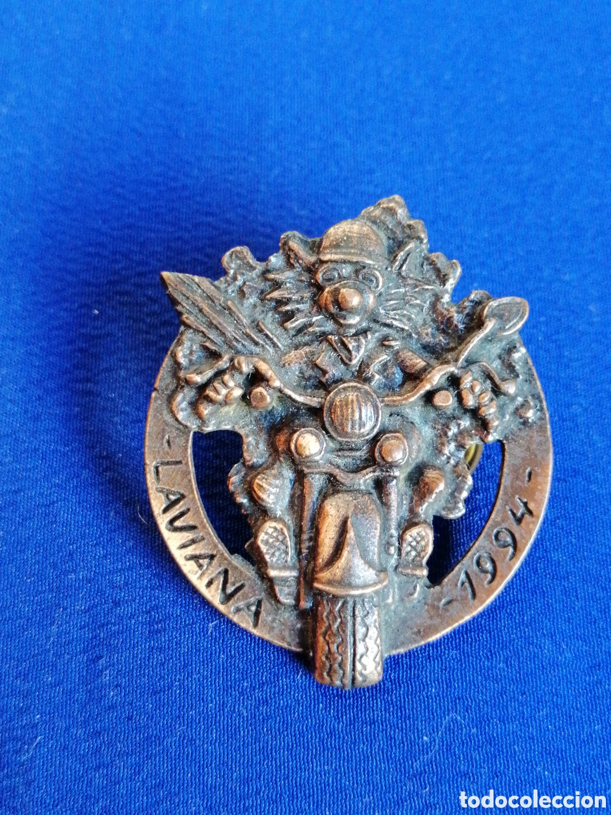 Pins e Spille di collezione: LAVIANA 1994 CONCENTRACI&Oacute;N MOTOS PIN