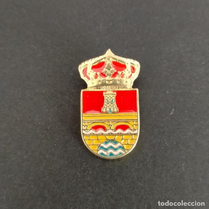 Pins de colecci&oacute;n: Pin escudo Puentes de Garc&iacute;a Rodr&iacute;guez (A CORU&Ntilde;A)