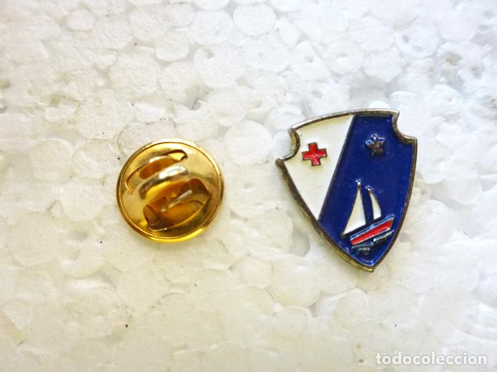 Collection pins: PIN RELIGIOSO SEMANA SANTA. COLEGIOS. RELIGIOSAS DE LA ASUNCI&Oacute;N
