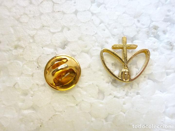 Collection pins: PIN RELIGIOSO SEMANA SANTA. HERMANDAD COFRAD&Iacute;A AGRUPACI&Oacute;N A DETERMINAR