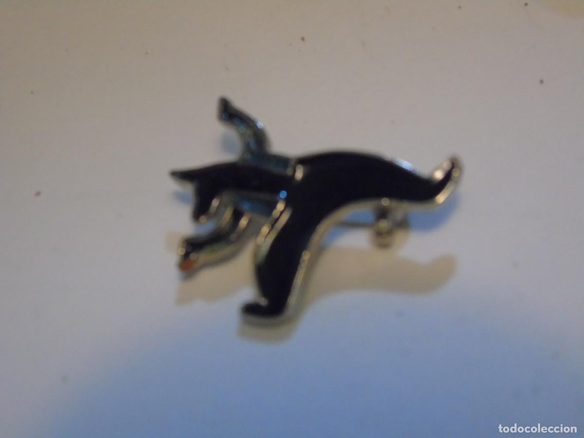 Sammlung von Pins: PIN METALICO ESMALTADO
