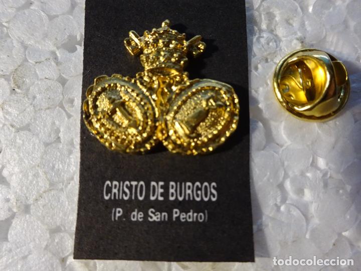 Pins e Spille di collezione: PIN RELIGIOSO SEMANA SANTA DE SEVILLA. HERMANDAD DEL CRISTO DE BURGOS PARROQUIA SAN PEDRO