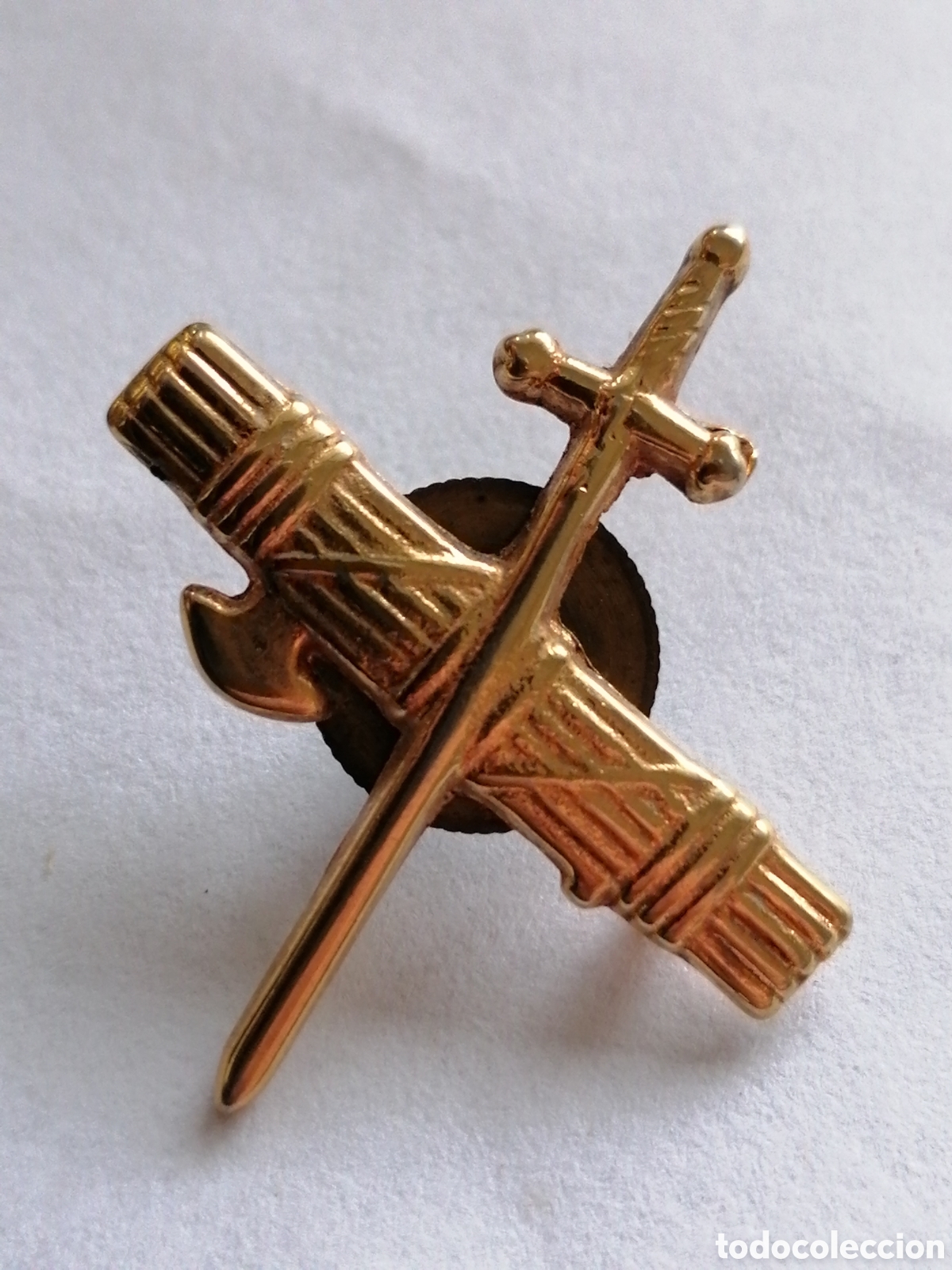 Sammlung von Pins: Pin Guardia Civil Cuerpo militar. Cierre rosca