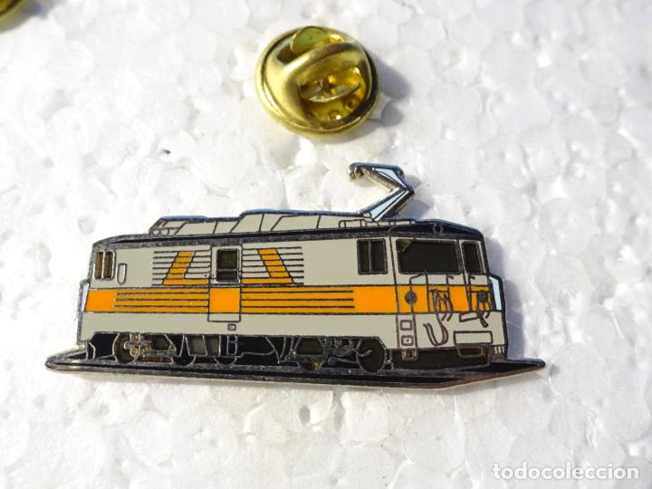 Pins e Spille di collezione: PIN DE TRENES FERROCARRILES. SUIZA. LOCOMOTORA MARCAJE 1186