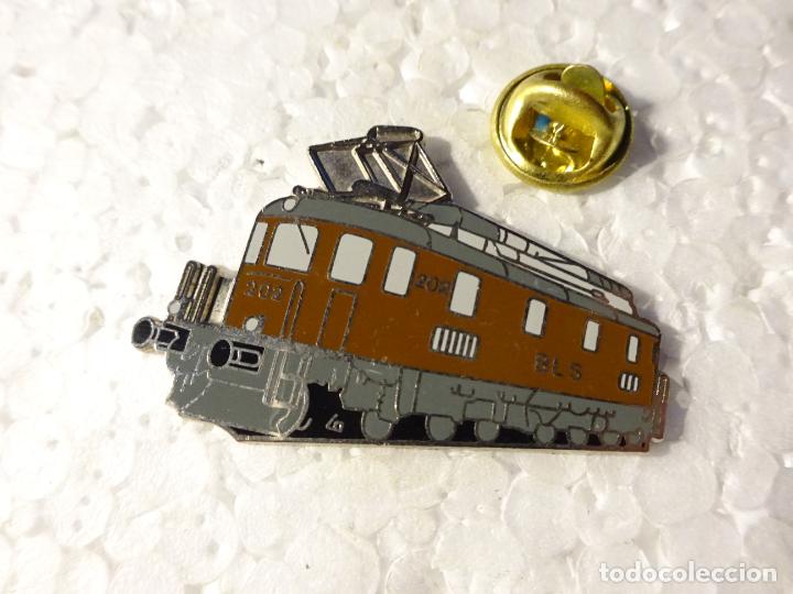 Collection pins: PIN DE TRENES FERROCARRILES. SUIZA. LOCOMOTORA 202 BLS