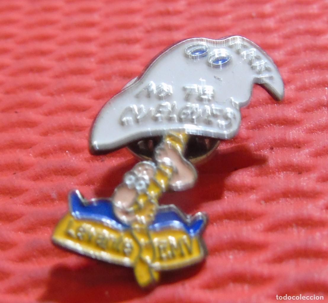 Pins de colecci&oacute;n: PIN LEVANTE PERIODICO DE VALENCIA