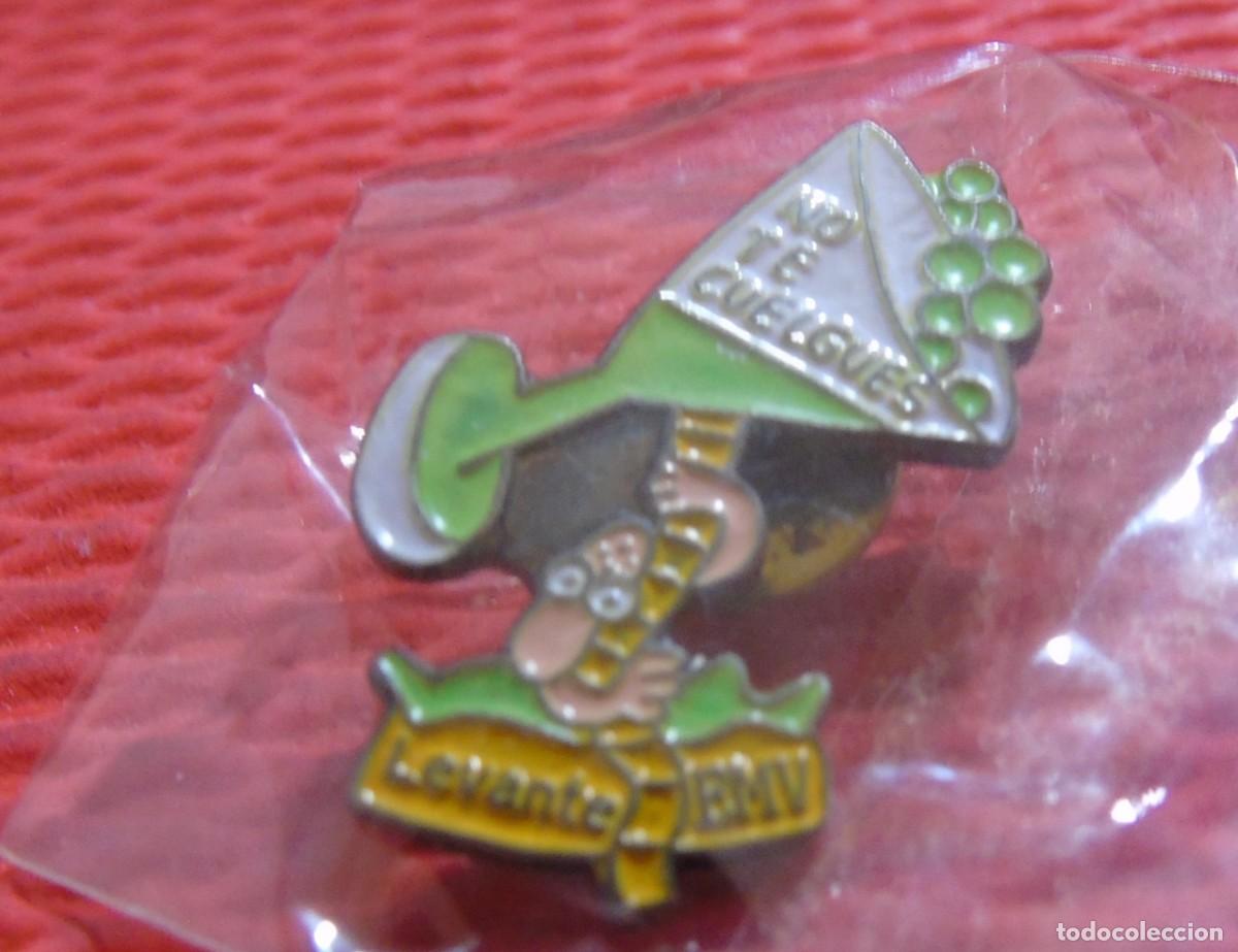 Pins de colecci&oacute;n: PIN LEVANTE PERIODICO DE VALENCIA