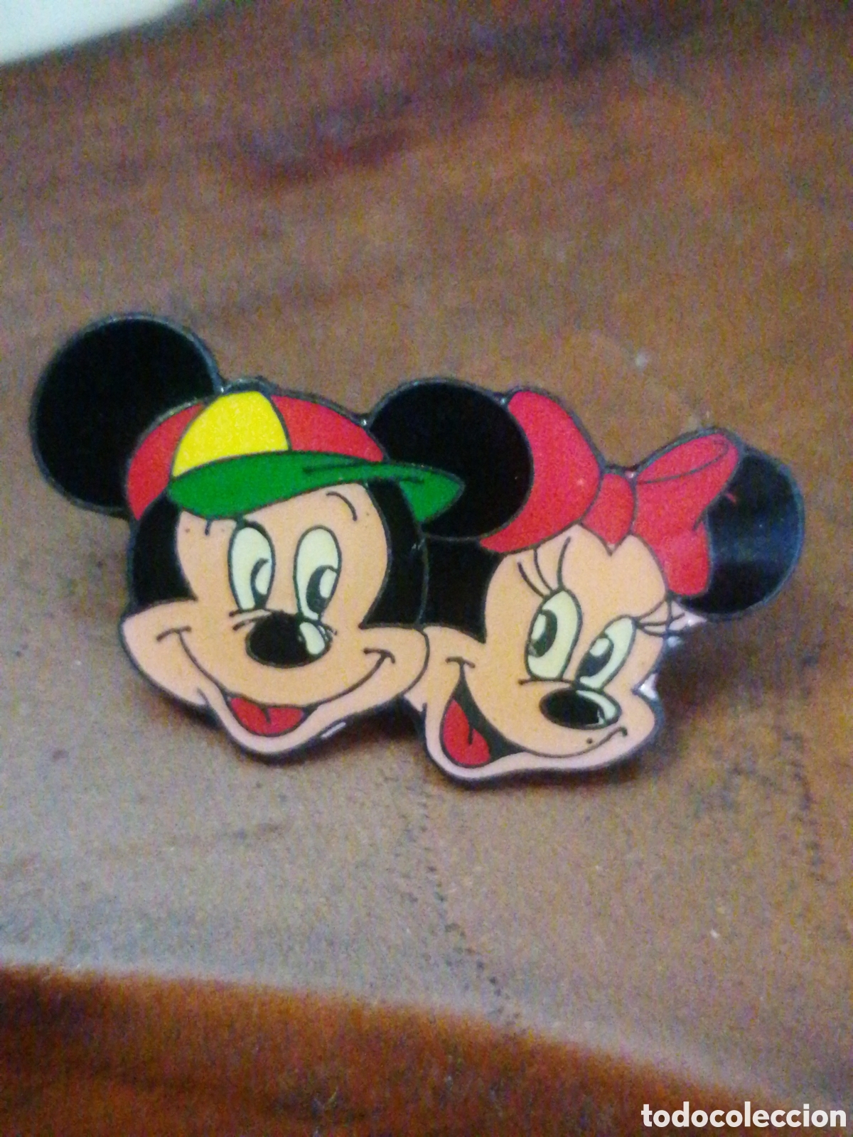 Collection pins: Pin Minnie mickey Disney badge