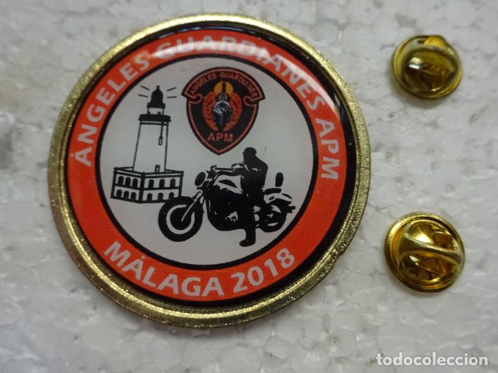 Pin's de collection: GRAN INSIGNIA DOBLE PIN. ANGELES GUARDIANES APM MALAGA 2018. MOTEROS POLIC&Iacute;AS.
