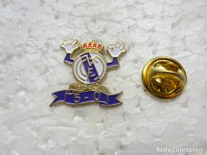 Collection pins: PIN DE DEPORTES. REAL MADRID CLUB DE F&Uacute;TBOL. MANITA 5- 0