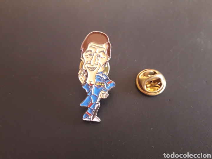 Pins de colecci&oacute;n: PIN JOHAN CRUYFF. PROGRAMA AL ATAQUE DE ALFONSO AR&Uacute;S. PEDIDO M&Iacute;NIMO 3&euro; - Foto 1