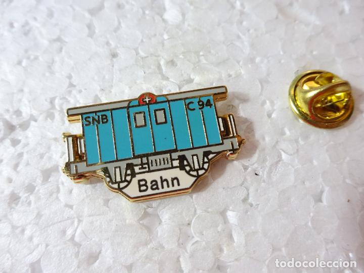 Collection pins: PIN DE TRENES FERROCARRILES. SUIZA VAG&Oacute;N ANTIGUO SNB C94 BAHN
