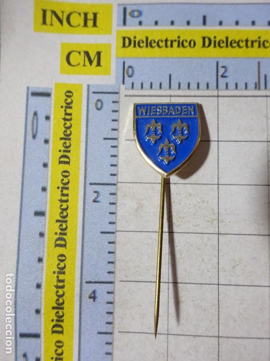 Pins de colecci&oacute;n: INSIGNIA DE ALFILER. TURISMO WIESBADEN ALEMANIA