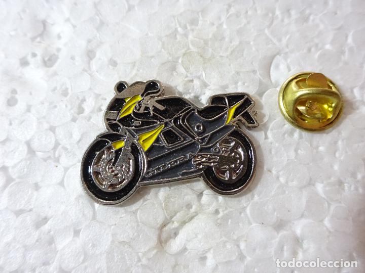 Pins de colecci&oacute;n: PIN DE MOTOS COCHES. MOTO GILERA