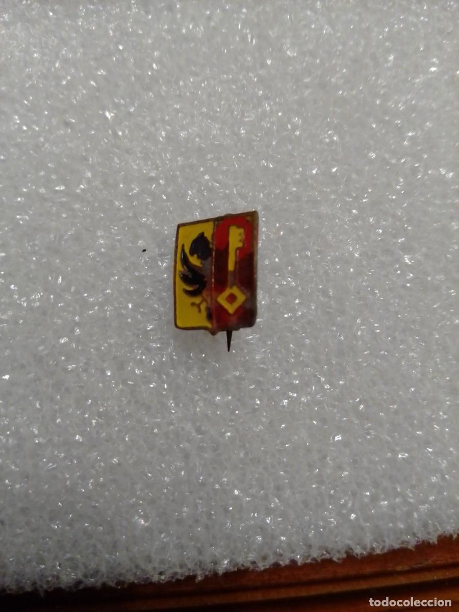 Pins de colecci&oacute;n: INSIGNIA ESCUDO CANT&Oacute;N SUIZO GINEBRA
