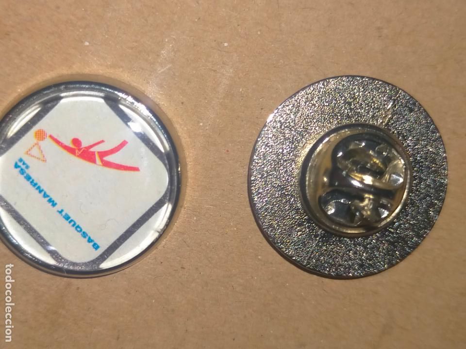 Collection pins: PIN REDONDO METAL - escudo EMBLEMA DEPORTES BALONCESTO CLUB LIGA