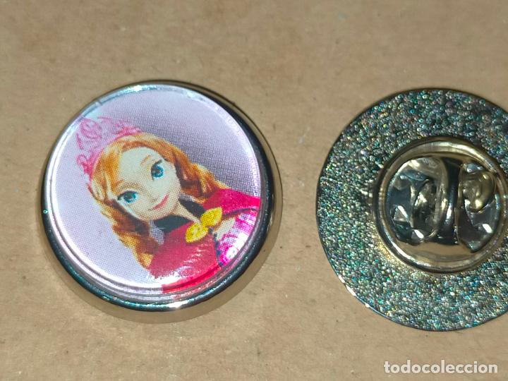 Pins de colecci&oacute;n: PIN REDONDO METAL - colecci&oacute;n mu&ntilde;ecas disney princesas