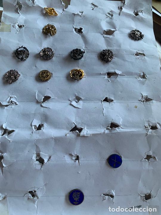 Pins de colecci&oacute;n: LOTE DE 12 PINS DE TEMATICA VARIADA