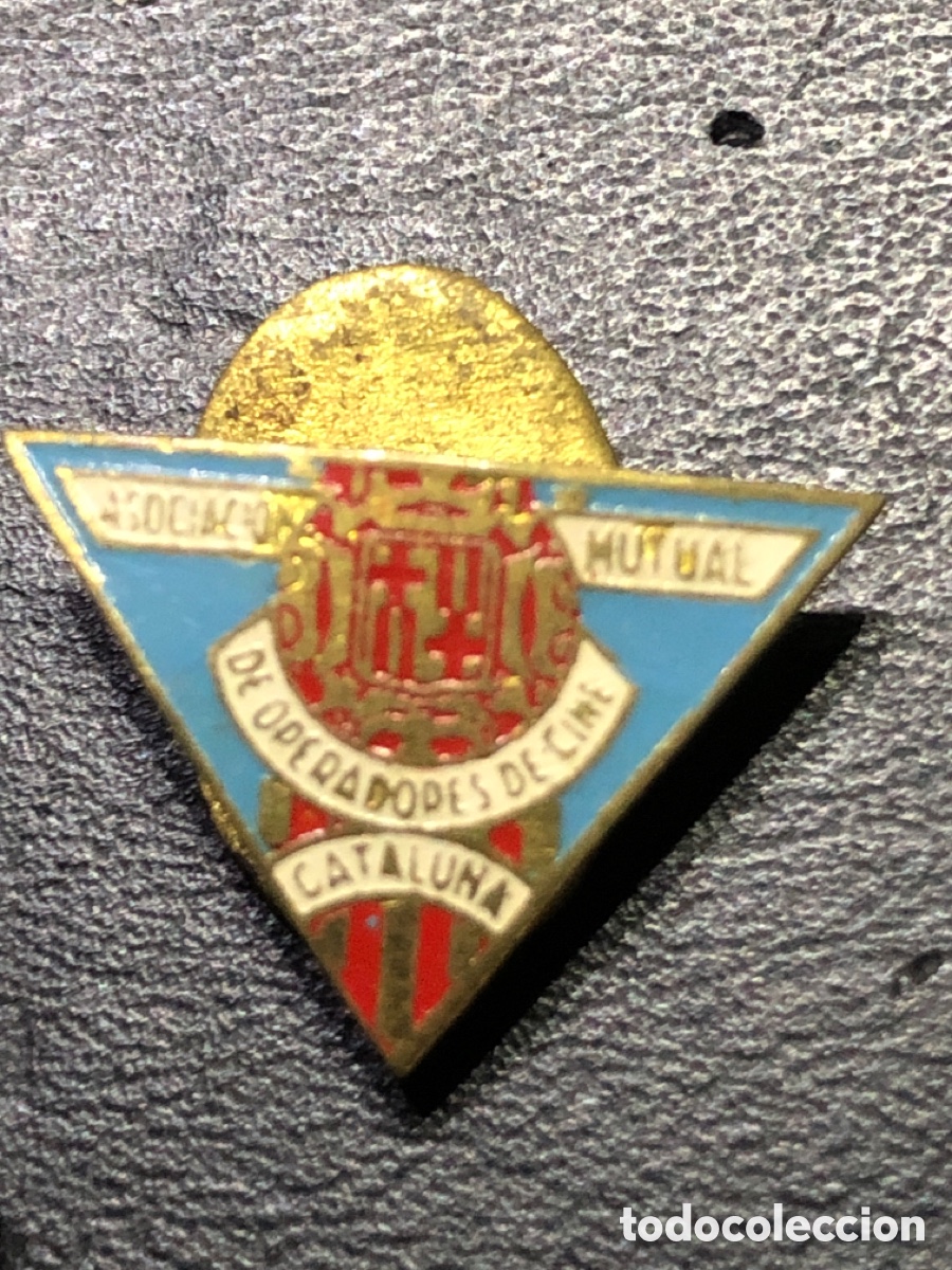 Pins de colecci&oacute;n: PIN OJAL SOLAPA ASOCIACI&Oacute;N MUTUAL DE OPERADORES DE CINE CATALU&Ntilde;A ANTIGUO