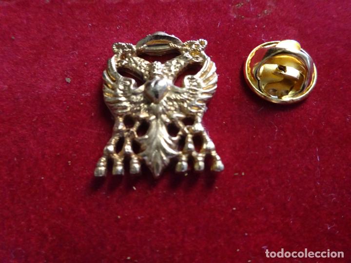 Collection pins: PIN RELIGIOSO SEMANA SANTA DE M&Aacute;LAGA. AMOR. HER&Aacute;LDICA COFRAD&Iacute;AS HERMANDADES DE PASI&Oacute;N