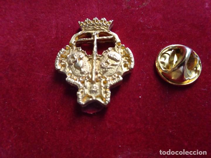 Collection pins: PIN RELIGIOSO SEMANA SANTA DE M&Aacute;LAGA. SALUTACI&Oacute;N. HER&Aacute;LDICA COFRAD&Iacute;AS HERMANDADES DE PASI&Oacute;N