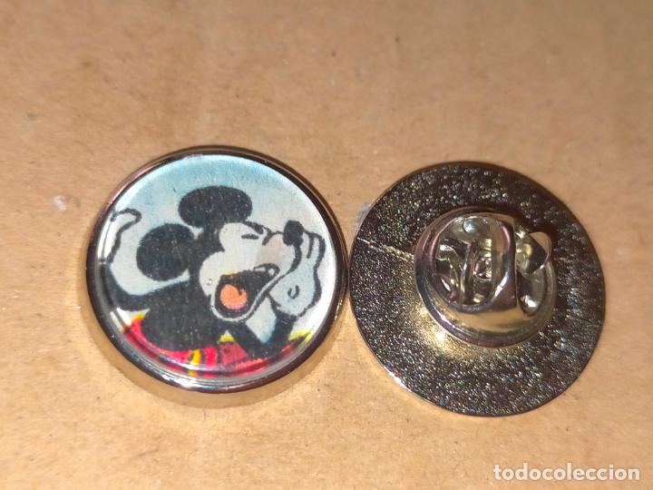 Sammlung von Pins: PIN REDONDO METAL - dibujos animados COMIC - MICKEY MOUSE