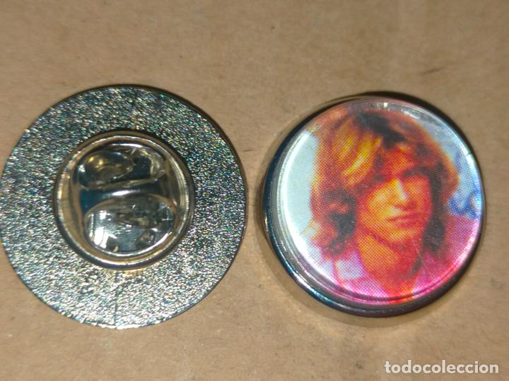 Sammlung von Pins: PIN REDONDO METAL - FUTBOL UNION DEPORTIVA LERIDA - JUGADOR