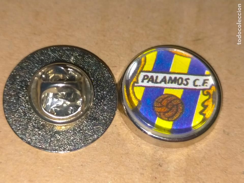 Sammlung von Pins: PIN REDONDO METAL - EQUIPO CLUB DE FUTBOL PALAMOS JUGADOR ALINEACION ...