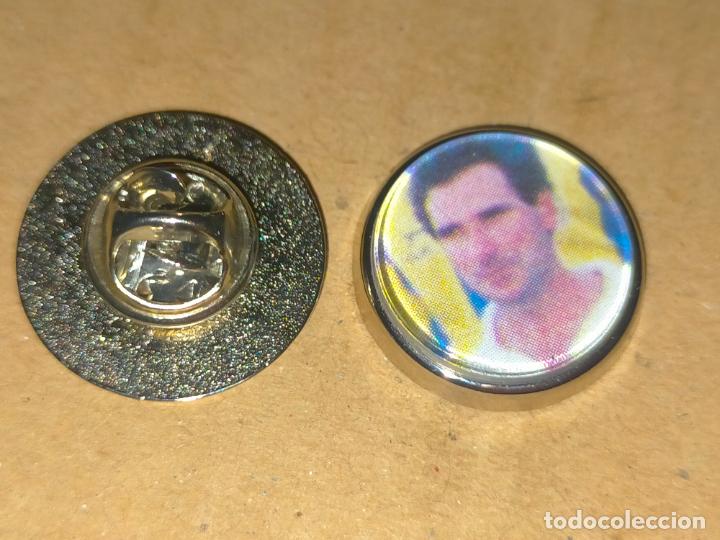 Sammlung von Pins: PIN REDONDO METAL - EQUIPO CLUB DE FUTBOL PALAMOS JUGADOR ALINEACION ...