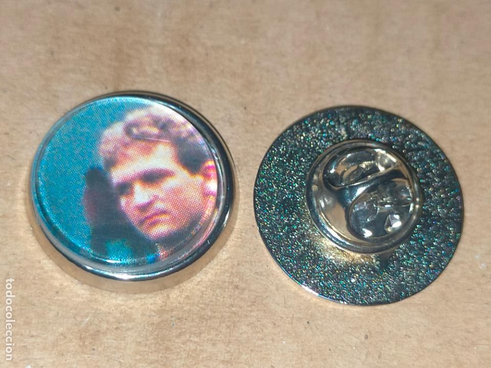 Collection pins: PIN REDONDO METAL - EQUIPO CLUB DE FUTBOL S.D EIBAR JUGADOR ALINEACION ...