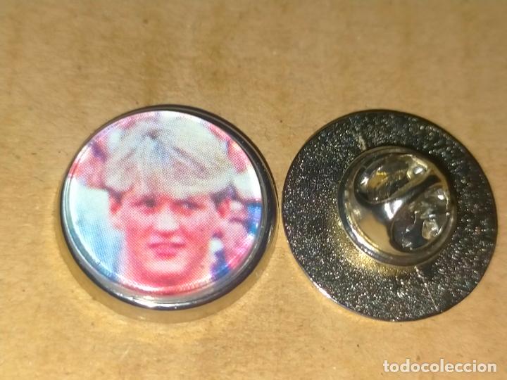 Sammlung von Pins: PIN REDONDO METAL - EQUIPO CLUB DE FUTBOL CLUB BARCELONA JUGADOR ALINEACION ...