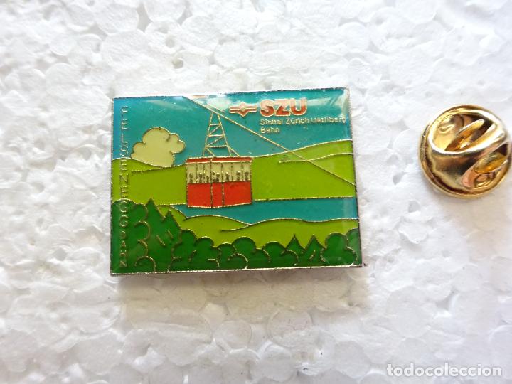 Pins e Spille di collezione: PIN DE TRENES FERROCARRILES. SUIZA. TELECABINA SZU SIHLTAL ZURICH BAHN