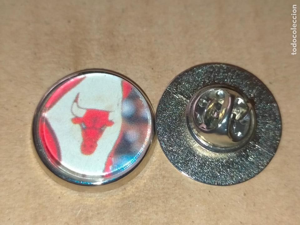 Pins de cole&ccedil;&atilde;o: PIN REDONDO METAL - BASKET BALONCESTO