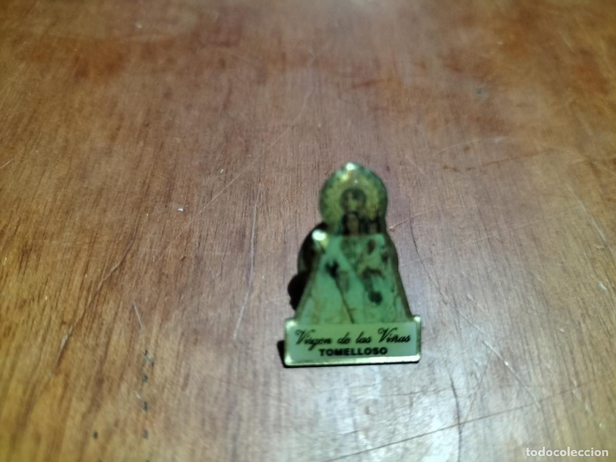 Pins de colecci&oacute;n: VIRGEN DE LAS VI&Ntilde;AS. TOMELLOSO. RELIGIOSO. PIN. BUEN ESTADO. DIFICIL