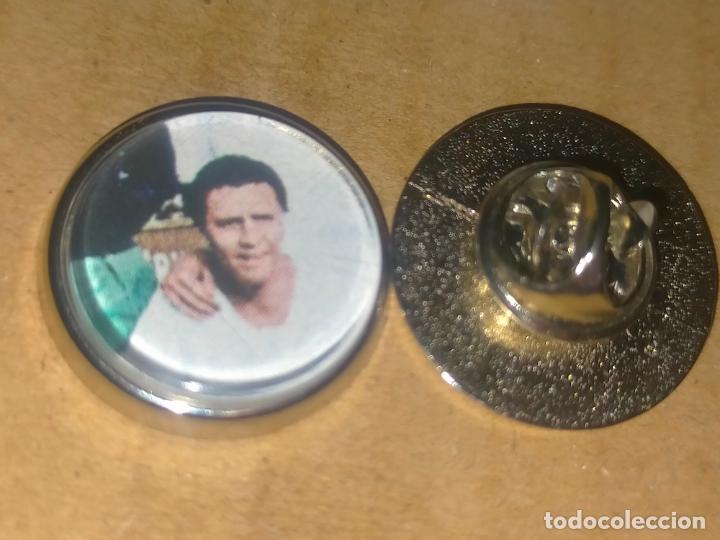 Pins de colecci&oacute;n: PIN REDONDO METAL - FUTBOL JUGADOR DEL EQUIPO REAL MADRID .