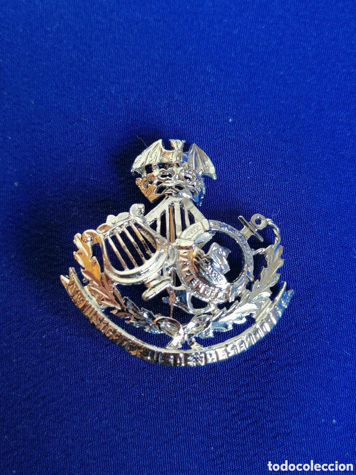Pins e Spille di collezione: UNI&Oacute;N MUSICAL DE PESCADORES (valencia )INSIGNIA PLATEADA DE ALFILER