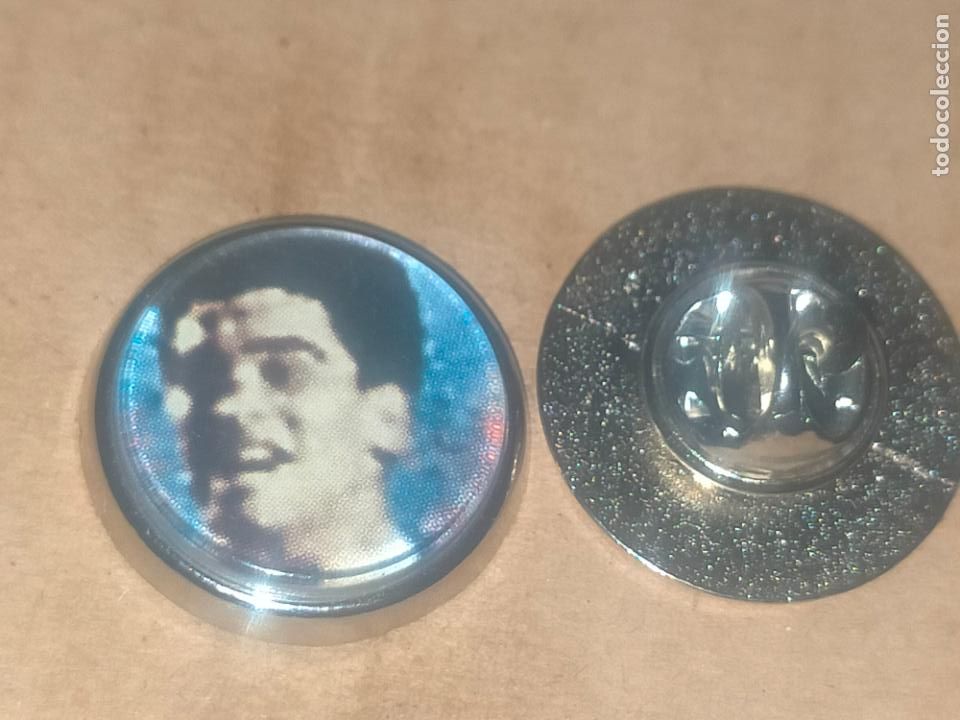 Collection pins: PIN REDONDO METAL - FUTBOL JUGADOR DEL EQUIPO REAL MADRID .