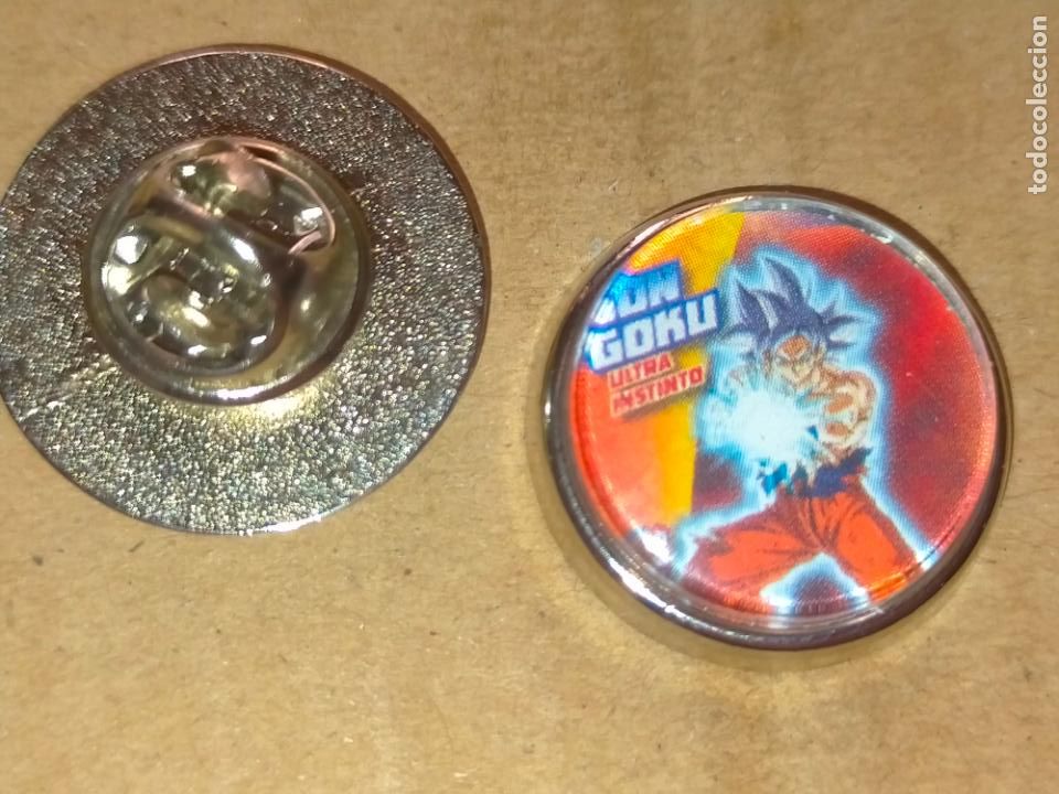 Pin's de collection: pin redondo metal - dragon ball bola de dragon PERSONAJES