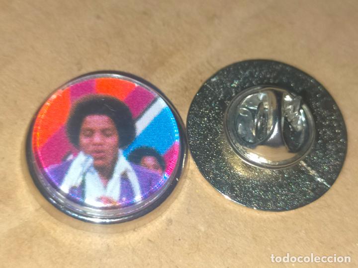 Pins de colecci&oacute;n: pin redondo metal - musica - cantante - grupo - the los jackson five
