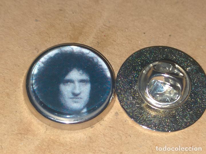 Pins de cole&ccedil;&atilde;o: pin redondo metal - musica cantante grupo - QUEEN