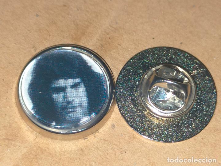 Pins de colecci&oacute;n: pin redondo metal - musica cantante grupo - QUEEN