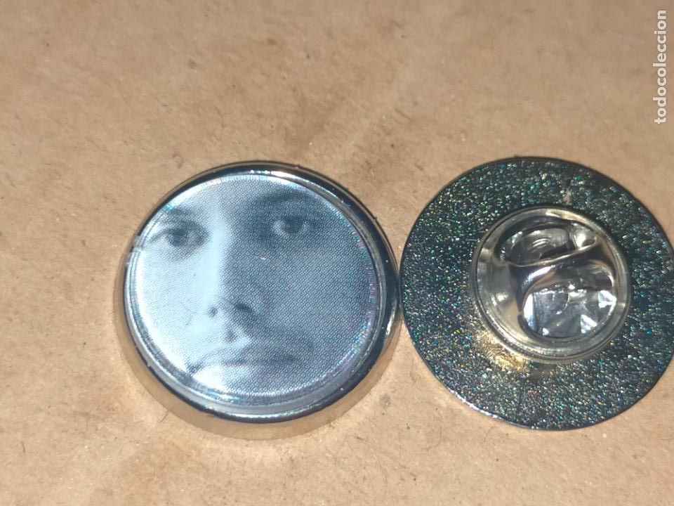 Pins de colecci&oacute;n: pin redondo metal - musica cantante grupo - QUEEN