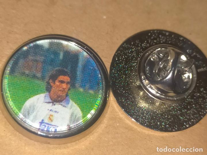 Pins e Spille di collezione: PIN REDONDO METAL - FUTBOL EQUIPO COMPONENTE O JUGADOR DEL REAL MADRID