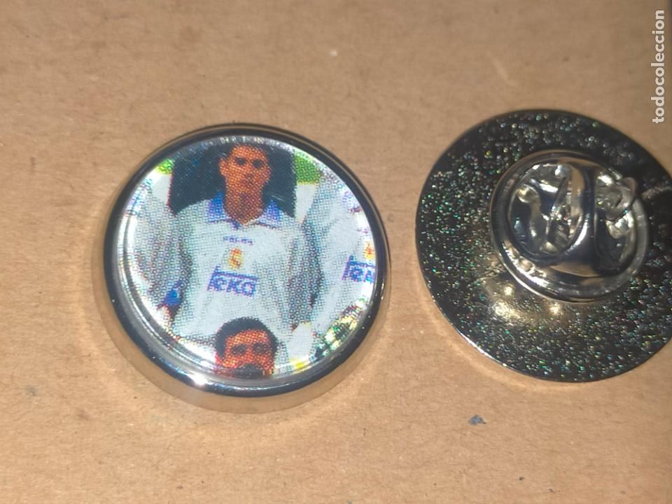 Pins e Spille di collezione: PIN REDONDO METAL - FUTBOL EQUIPO COMPONENTE O JUGADOR DEL REAL MADRID
