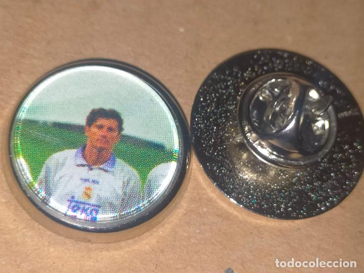 Pins e Spille di collezione: PIN REDONDO METAL - FUTBOL EQUIPO COMPONENTE O JUGADOR DEL REAL MADRID